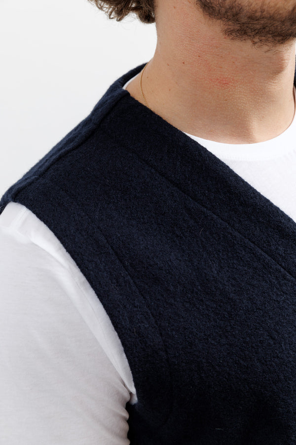 Blue de Gênes Koi Wool Gilet Navy