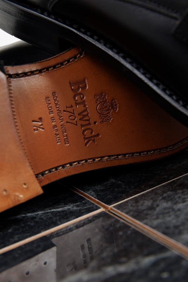 Berwick 1707 Double Monk Box Calf Black