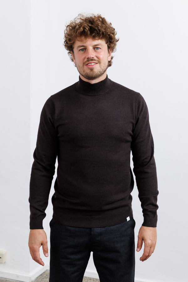 Nowadays Turtleneck Sweater Licorice